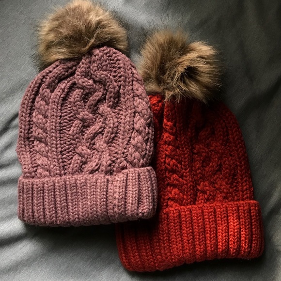 Rust cable knit fur pom beanie - Picture 7 of 7